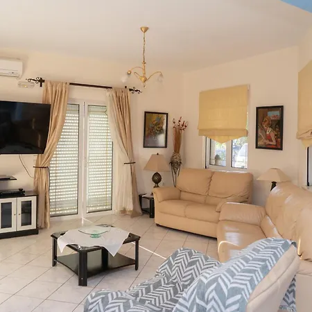 Large Cozy House Near The Sea Apartment *