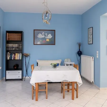 Large Cozy House Near The Sea *